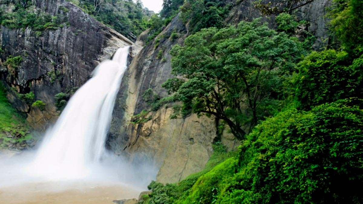 Равана шри ланка. Водопад Равана Шри Ланка. Водопад Рамбода Шри Ланка. Водопад Дунхинда.